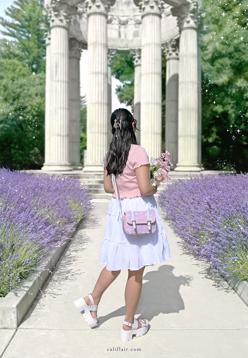 Daisy Kitty Crossbody Bag (Lilac)