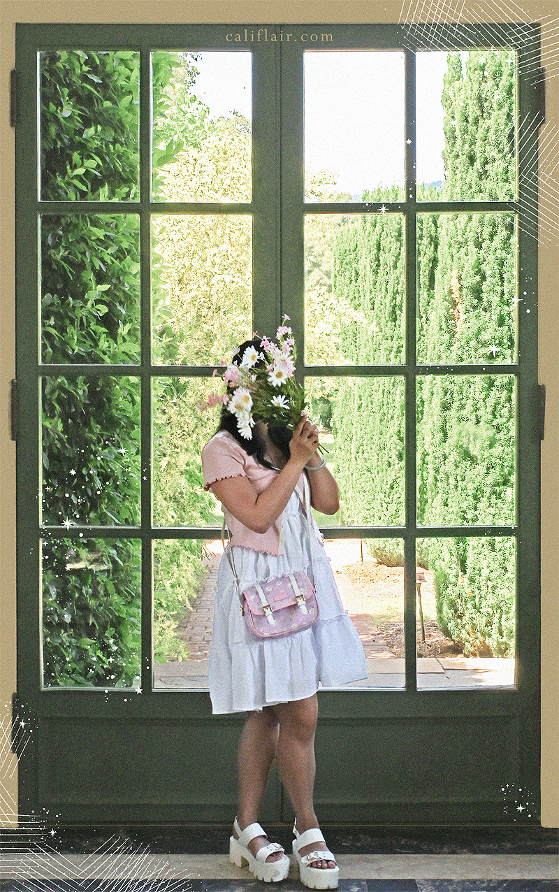 Daisy Kitty Crossbody Bag (Lilac)